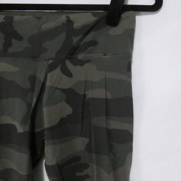 TNA | small | Camouflage Patterned Stylish Leggings | NWOT - Picture 5 of 16